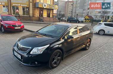 Универсал Toyota Avensis 2010 в Луцке