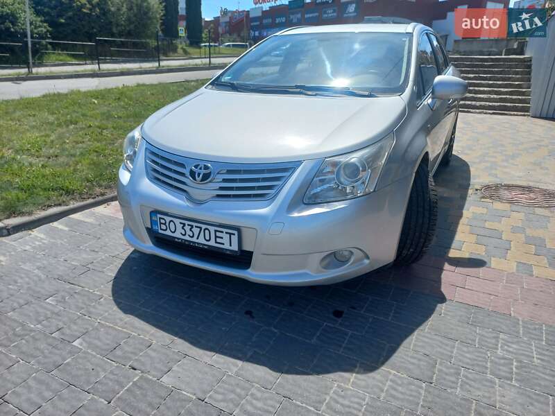 Універсал Toyota Avensis 2009 в 