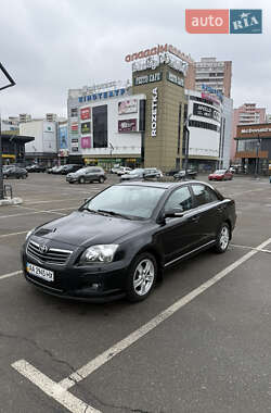 Седан Toyota Avensis 2008 в Киеве