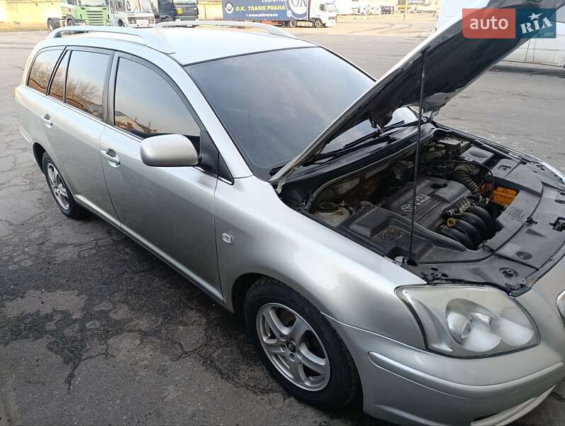 Универсал Toyota Avensis 2003 в Кременчуге