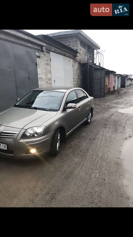 Toyota Avensis 2006