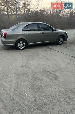Седан Toyota Avensis 2006 в 