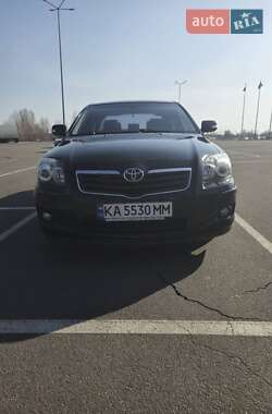 Седан Toyota Avensis 2006 в Киеве