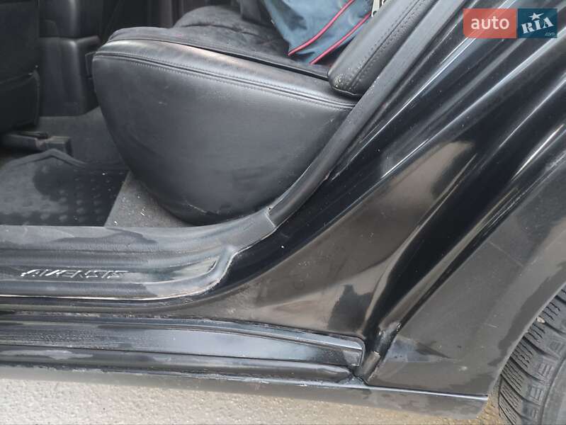 Седан Toyota Avensis 2004 в Белой Церкви