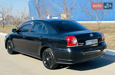 Седан Toyota Avensis 2008 в Харькове