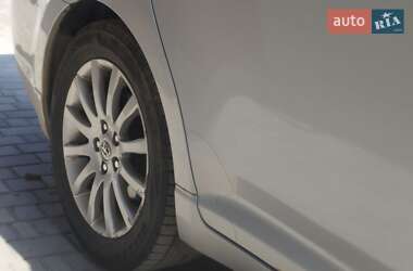 Універсал Toyota Avensis 2008 в Рівному