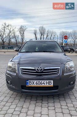 Універсал Toyota Avensis 2007 в Хмельницькому