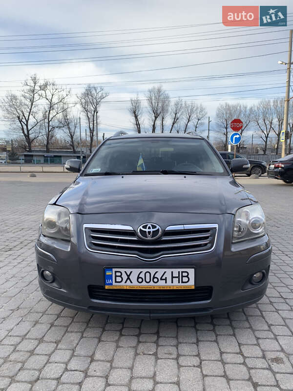 Универсал Toyota Avensis 2007 в Хмельницком