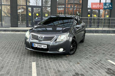 Седан Toyota Avensis 2009 в Полтаві