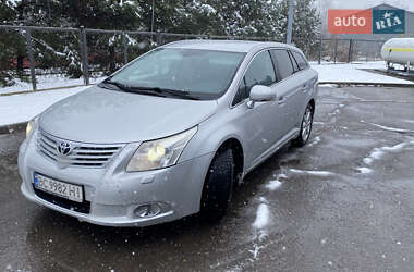 Універсал Toyota Avensis 2010 в Самборі