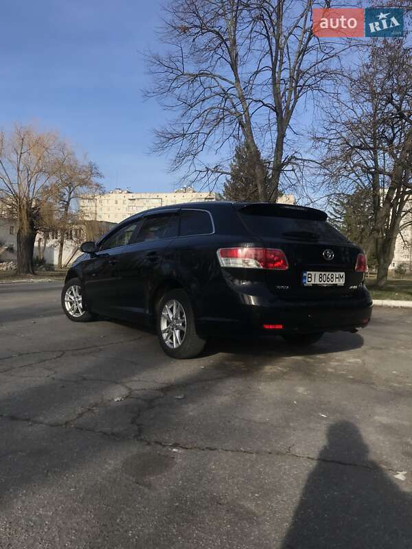 Универсал Toyota Avensis 2010 в Кременчуге
