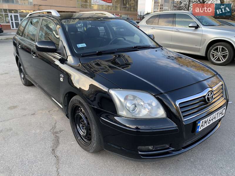 Универсал Toyota Avensis 2004 в 