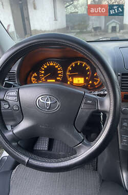Седан Toyota Avensis 2007 в 