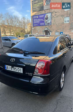 Ліфтбек Toyota Avensis 2008 в 