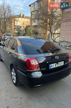 Ліфтбек Toyota Avensis 2008 в 