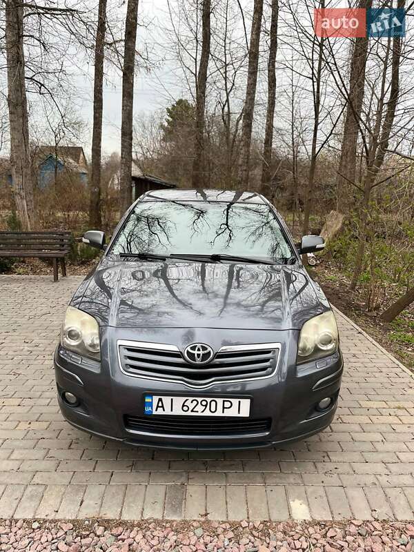 Седан Toyota Avensis 2008 в Броварах