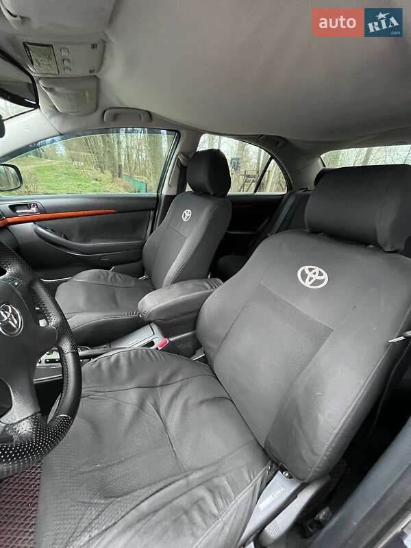 Седан Toyota Avensis 2008 в Броварах