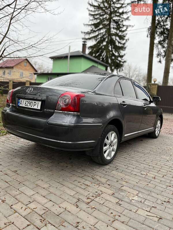 Седан Toyota Avensis 2008 в Броварах
