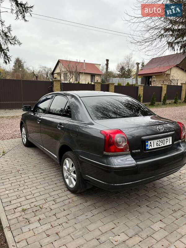 Седан Toyota Avensis 2008 в Броварах