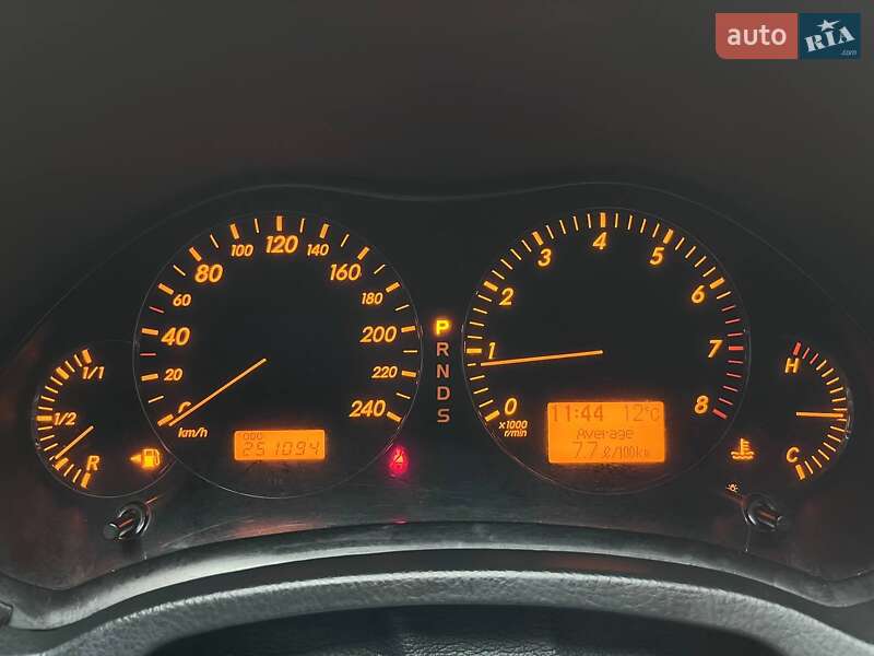 Седан Toyota Avensis 2008 в Броварах