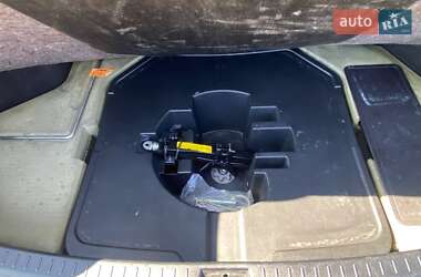 Седан Toyota Avensis 2009 в 