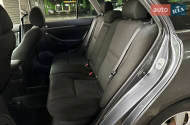Универсал Toyota Avensis 2006 в 