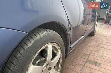 Седан Toyota Avensis 2003 в 