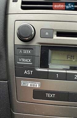 Седан Toyota Avensis 2011 в 