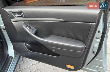 Лифтбек Toyota Avensis 2008 в 