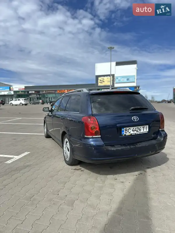Toyota Avensis 2003
