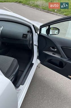 Універсал Toyota Avensis 2010 в 