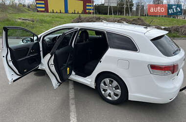 Універсал Toyota Avensis 2010 в 
