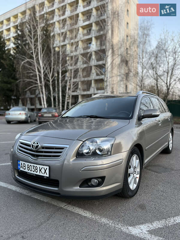 Універсал Toyota Avensis 2006 в 