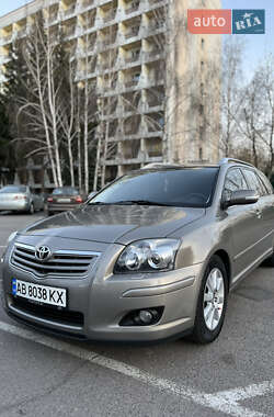 Універсал Toyota Avensis 2006 в 