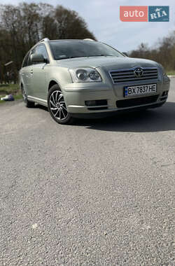 Універсал Toyota Avensis 2005 в 