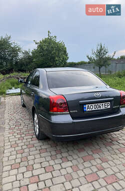 Седан Toyota Avensis 2006 в 