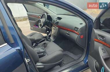 Универсал Toyota Avensis 2005 в 