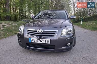 Седан Toyota Avensis 2008 в 