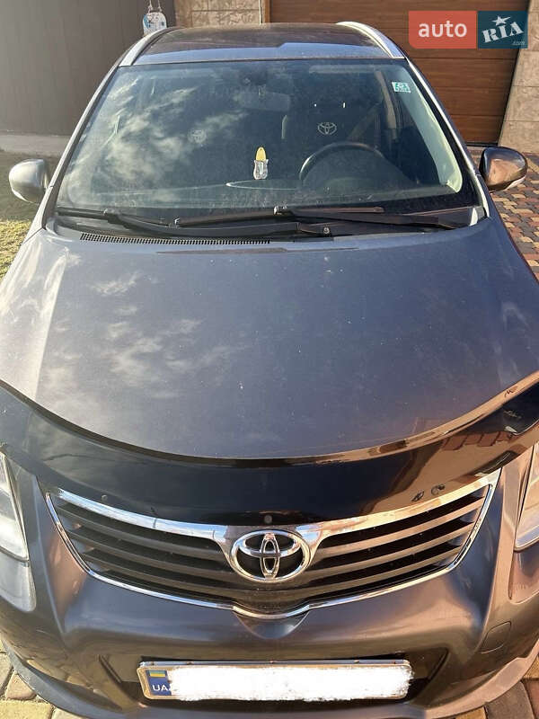 Универсал Toyota Avensis 2010 в Рожнятове