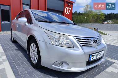 Седан Toyota Avensis 2010 в 
