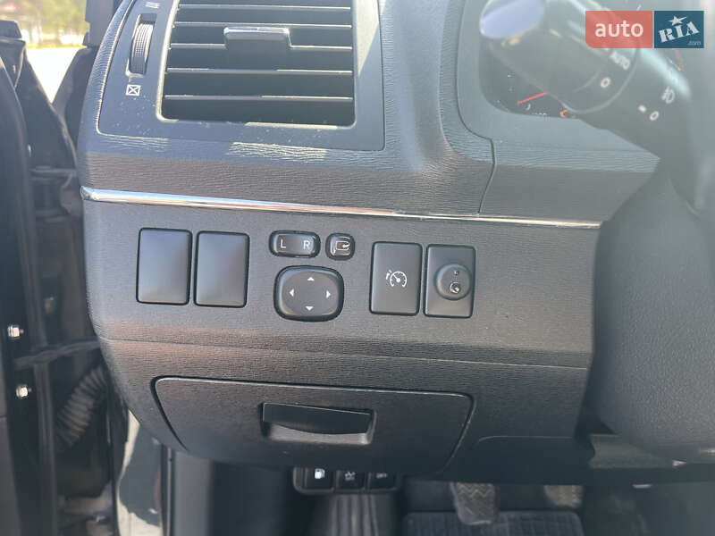 Седан Toyota Avensis 2014 в Львове фото 16 Седан Toyota Avensis 2014 в Львове