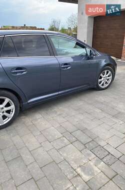 Универсал Toyota Avensis 2010 в 