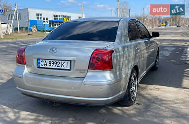 Седан Toyota Avensis 2004 в 