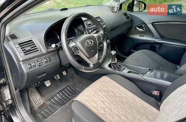 Седан Toyota Avensis 2009 в 