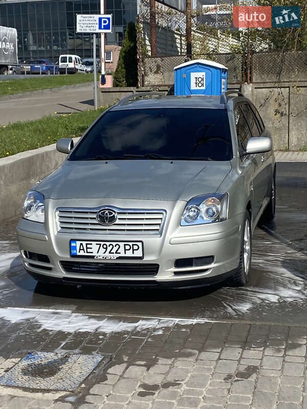 Универсал Toyota Avensis 2005 в 