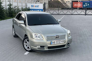 Ліфтбек Toyota Avensis 2004 в 