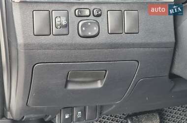 Седан Toyota Avensis 2011 в 