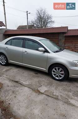 Седан Toyota Avensis 2004 в 