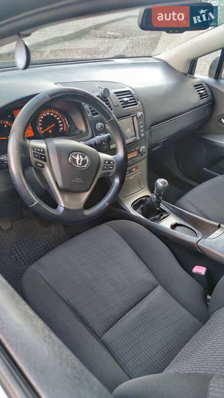 Универсал Toyota Avensis 2009 в Ивано-Франковске