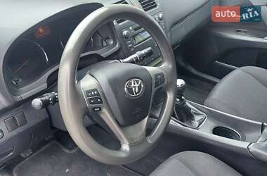 Универсал Toyota Avensis 2009 в 